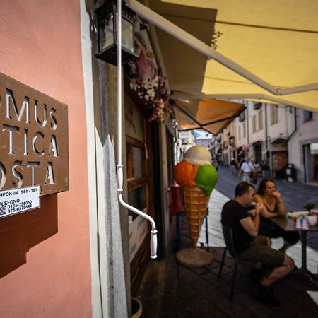 Hotel Domus Antica Aosta Exterior foto